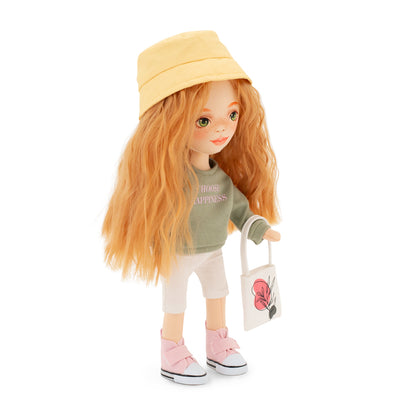 Sunny im grünen Sweatshirt + Bonus-Accessoires-Set (35 cm)