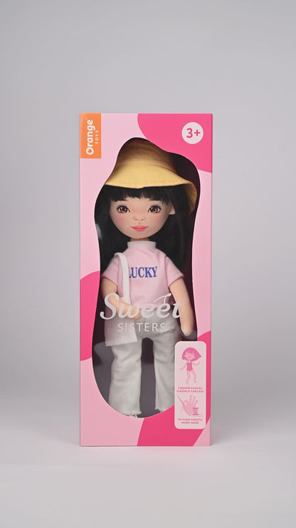 Lilu platās džinsās + bonusa aksesuāru komplekts (35 cm)
